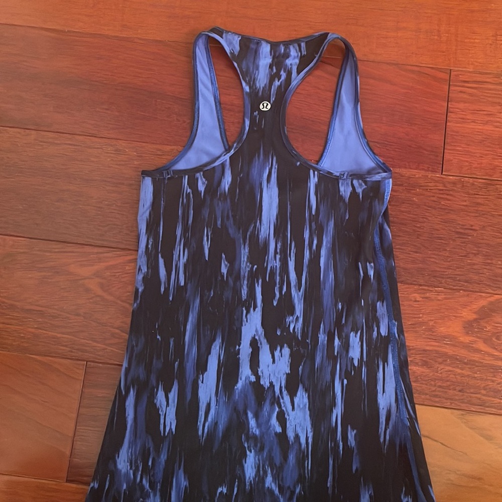 Lululemon Racer Back Tank top - Picture 4 of 4